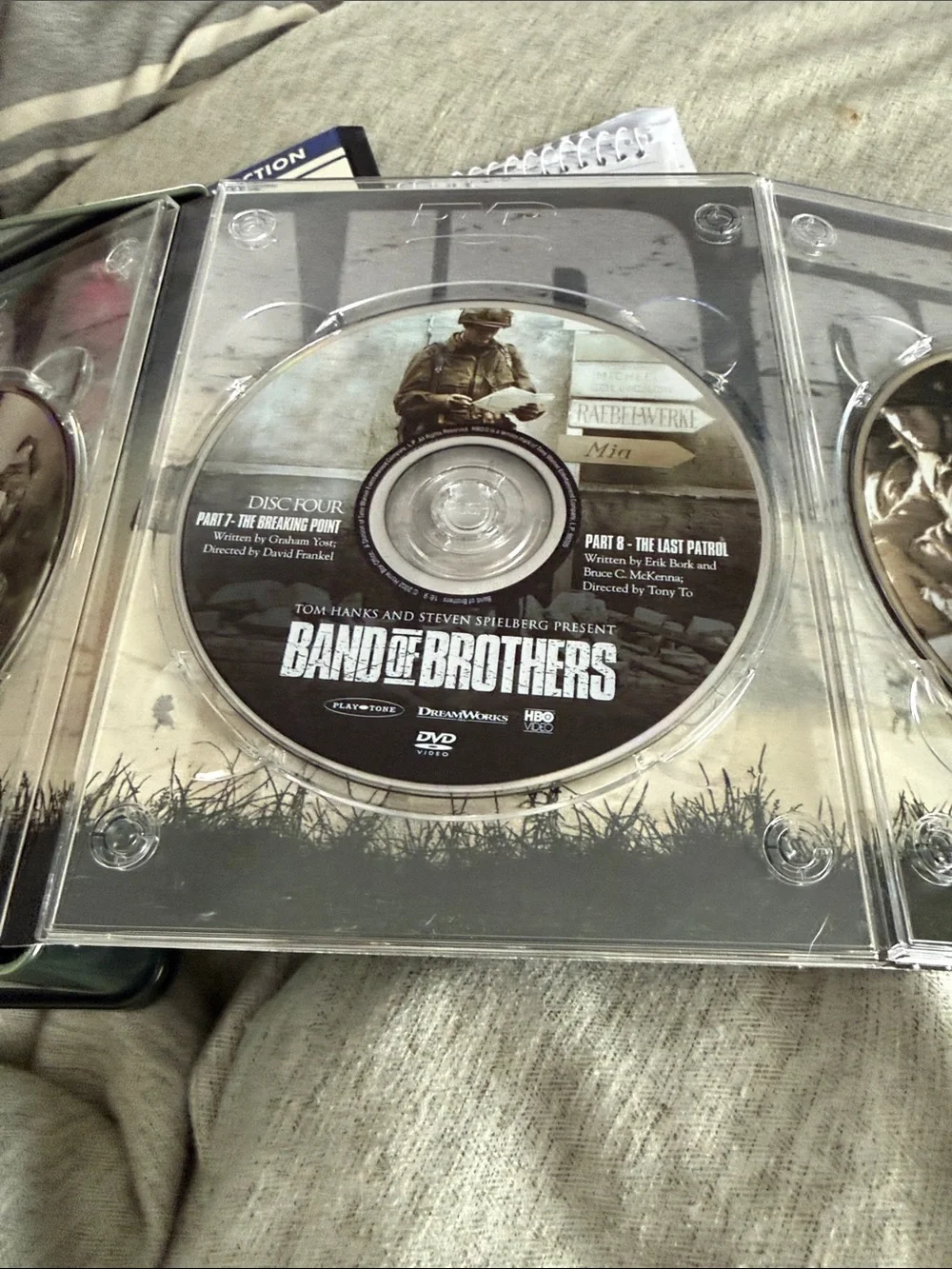 Dreamworks Band of Brothers Steelbook in Black and Tan